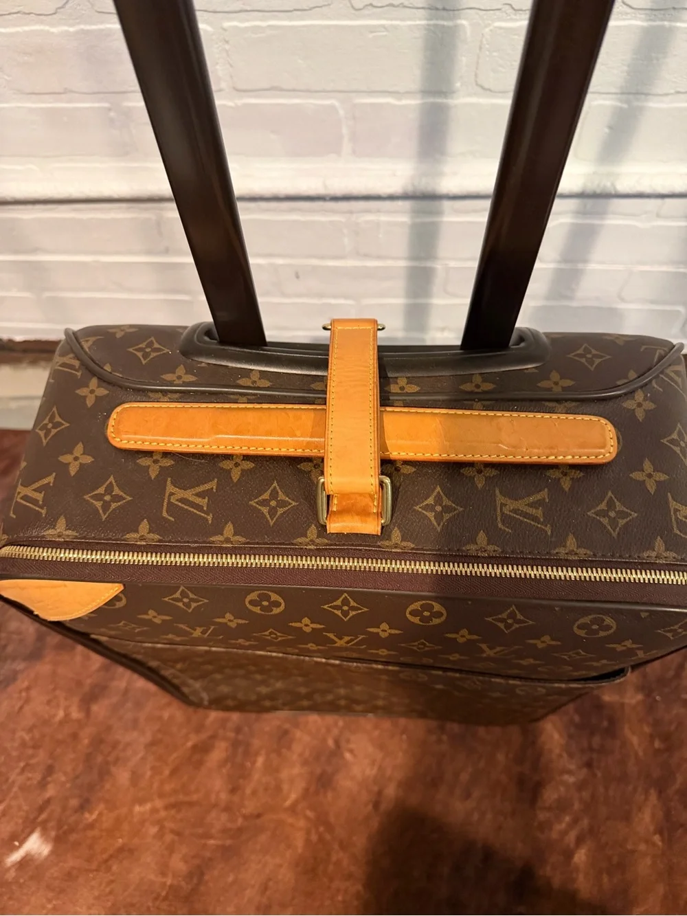 AUTHENTIC DISCONTINUED Louis Vuitton Brown Monogram Carry-On Pegase 55